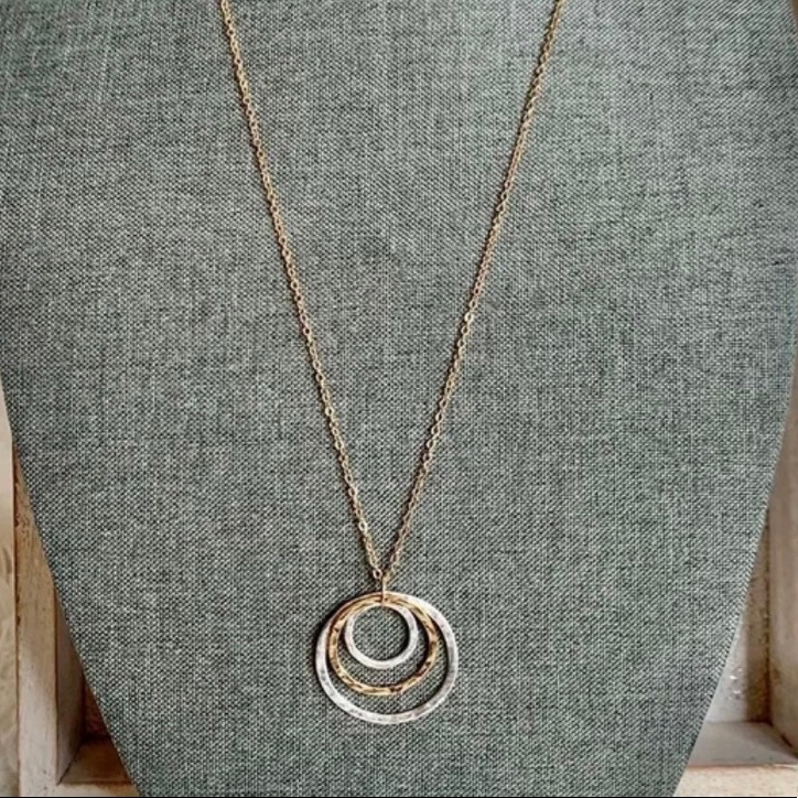 Triple Circle Pendant Necklace Gold Silver Nwot